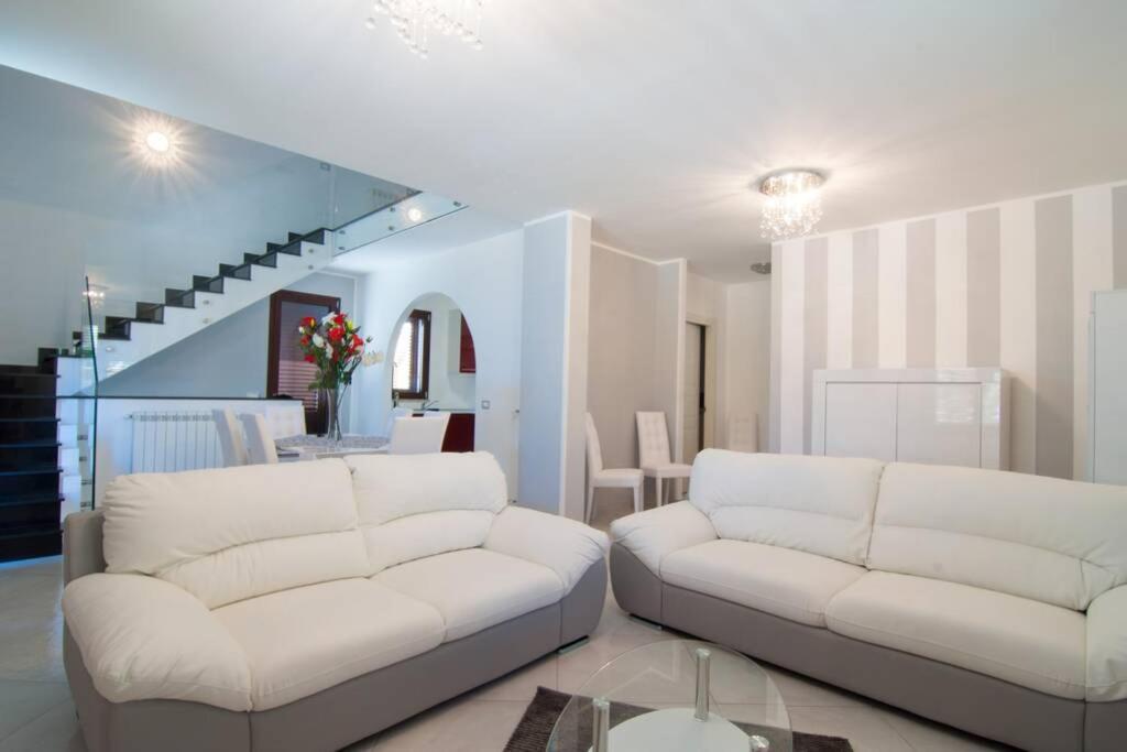 Hh Selection Emiro Lascari Exterior foto